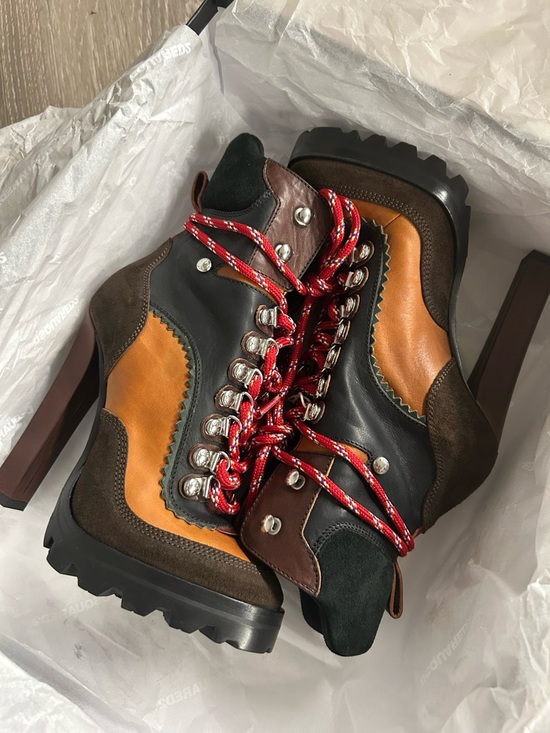 DSQUARED2 Shoes - DSQUARED2 Brown, Tan and Black Lace-Up Chunky Hiker Boots